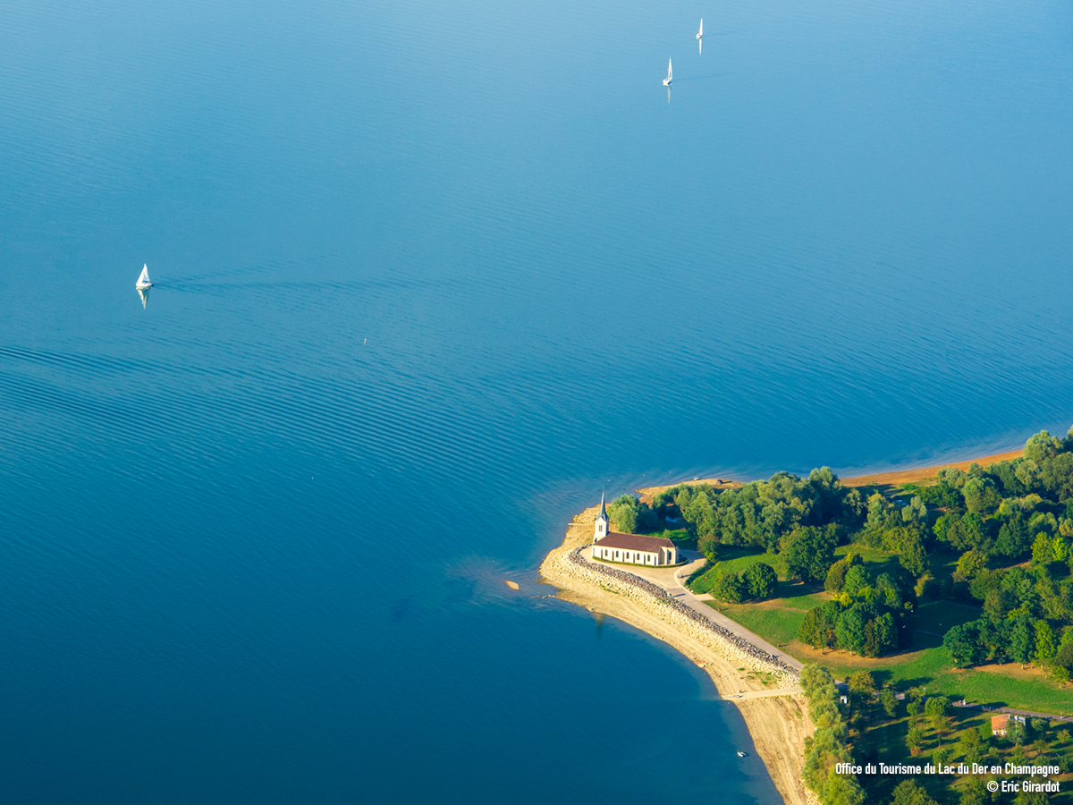 Location d'emplacement camping Presqu'île de Champaubert